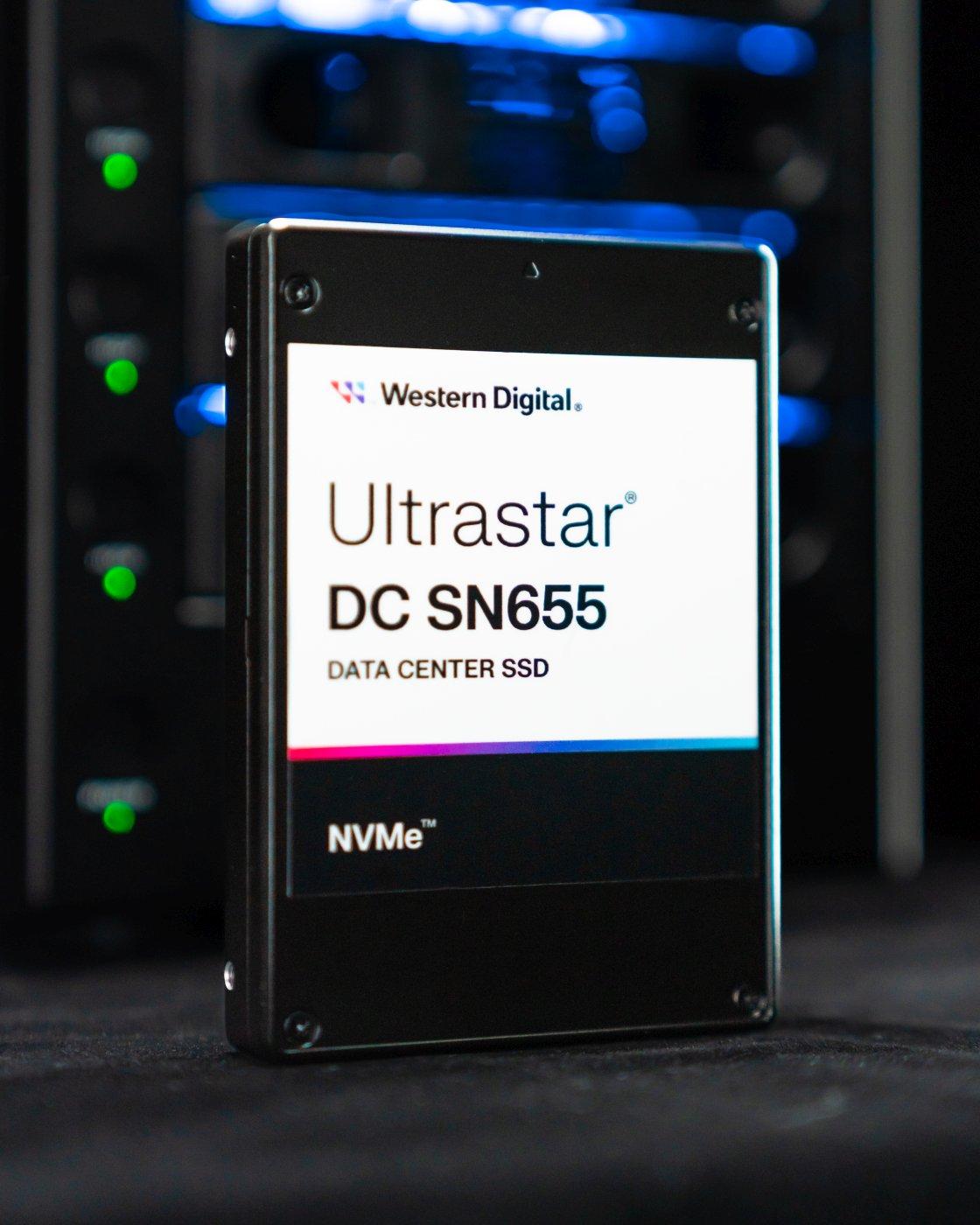 WesternDigital_Ultrastar_LifestyleImagery_sm.jpg