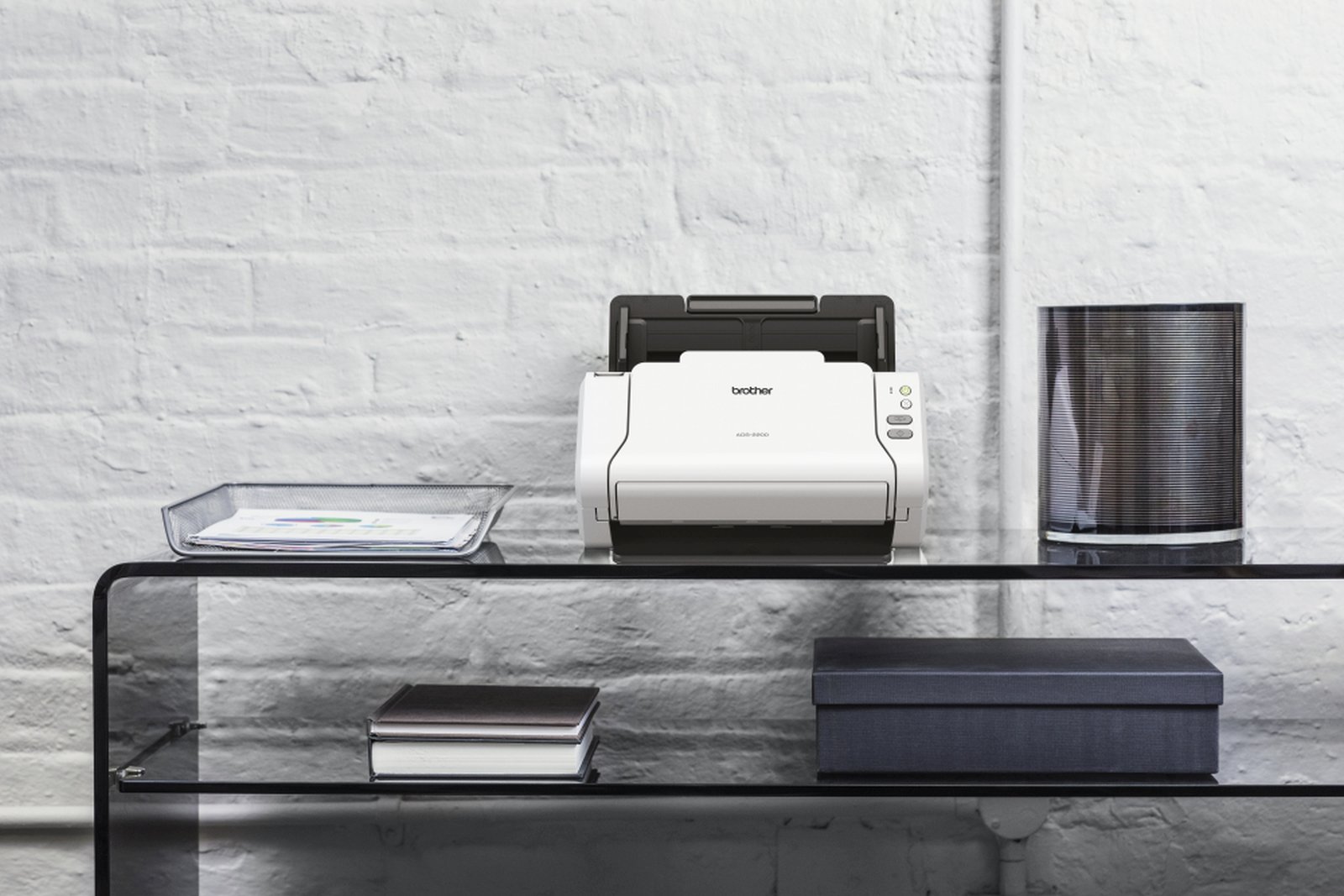 ADS-2200-desktop-scanner-small-office-situ-2_sm.jpg