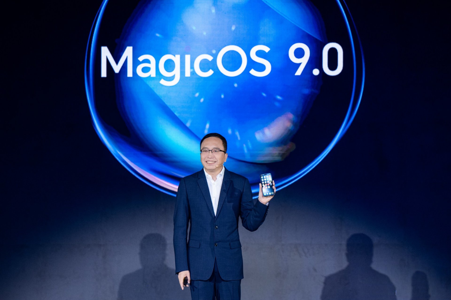 HONOR_CEO_George_Zhao_at_MagicOS_9.0_Launch_2.jpg